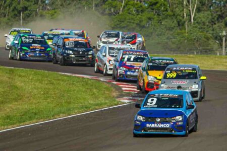 Toyota Etios (Charrua Racing) esta - Turismo Nacional BR