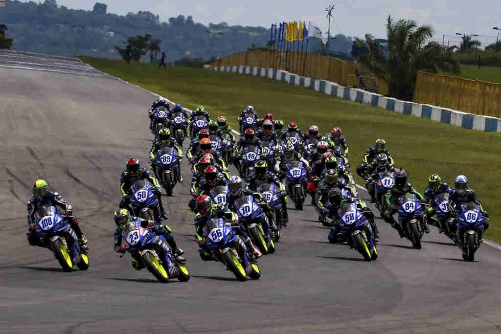 Inscrições abertas para Yamalube R3 bLU cRU Cup 2021 - Yamaha Racing Brasil