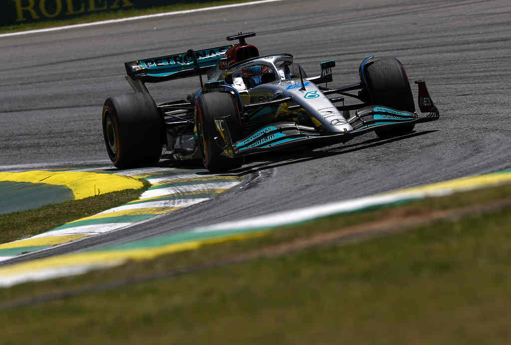 GP de São Paulo: Carlos Sainz lidera dobradinha da Ferrari no