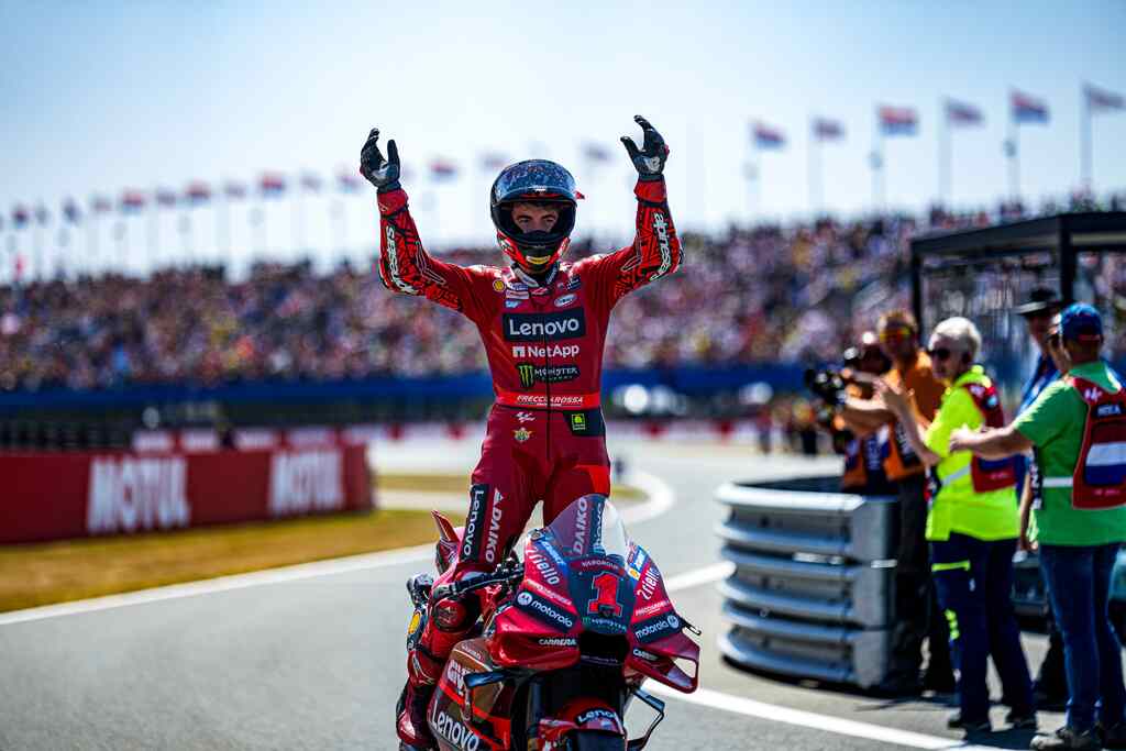 Márquez vence moto GP na Holanda 