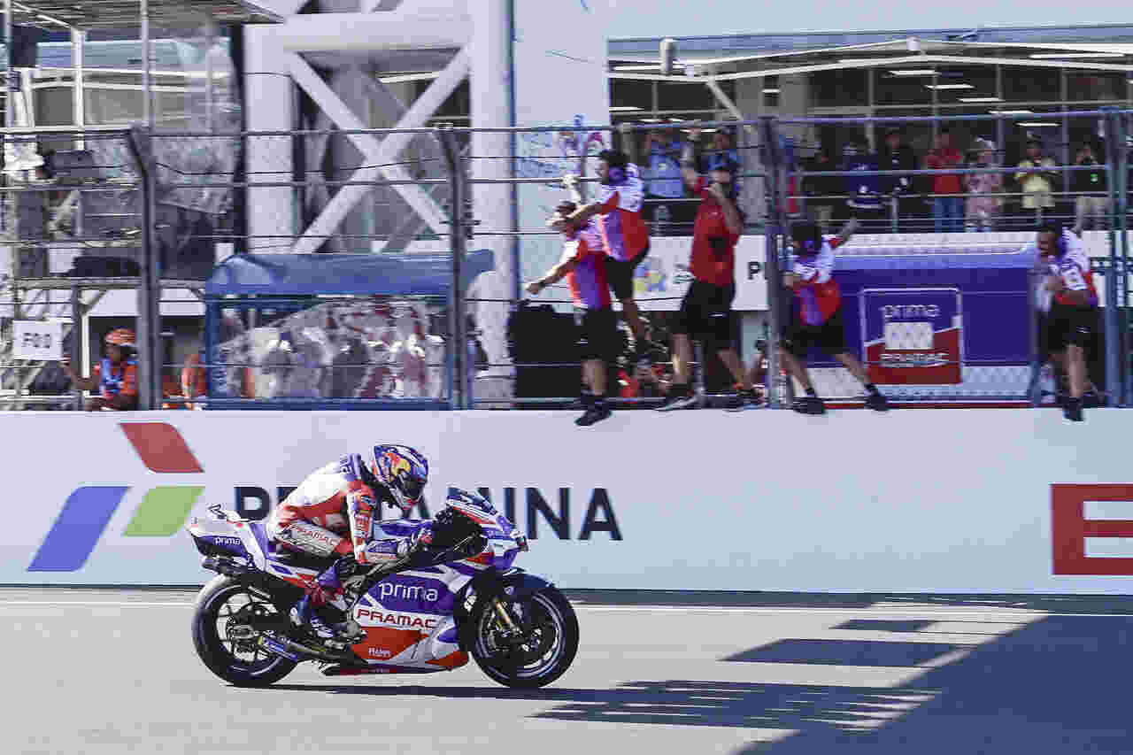 Martín vence corrida sprint em Valência e adia decisão do título de MotoGP, MotoGP