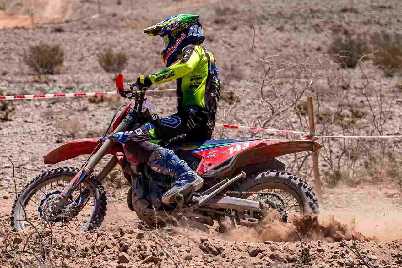 Brasileiros chegam à metade do International Six Days Enduro 2023