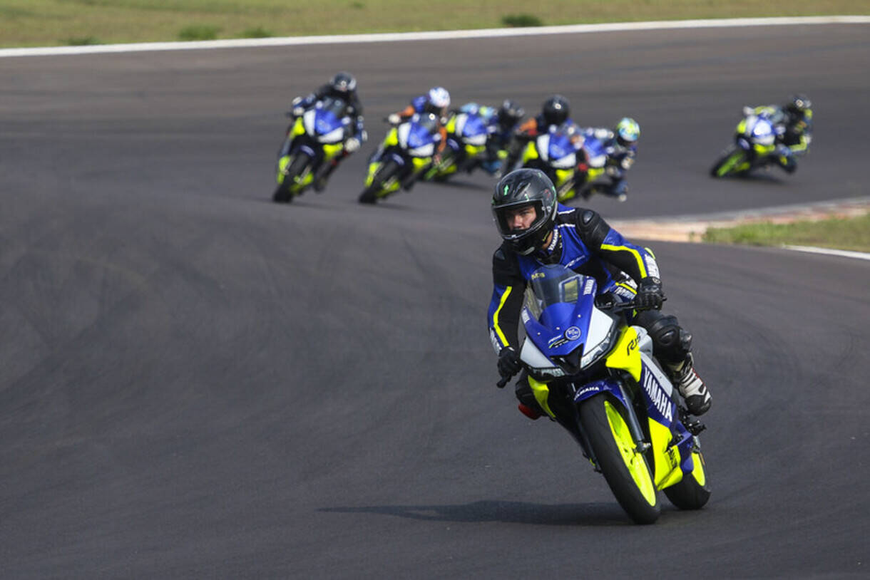 Estreia da Honda nas corridas de motos foi no Brasil – Caio Silva Brasil