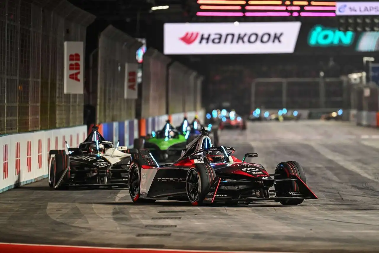 Pascal Wehrlein leva primeiro E-Prix de Londres e toma liderança da Fórmula E