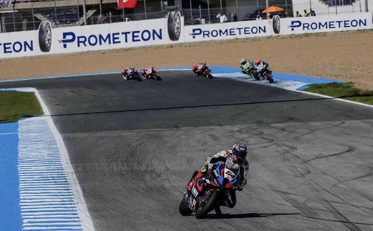 Toprak Razgatlioglu e a BMW conquistam o Mundial de Superbike 2024