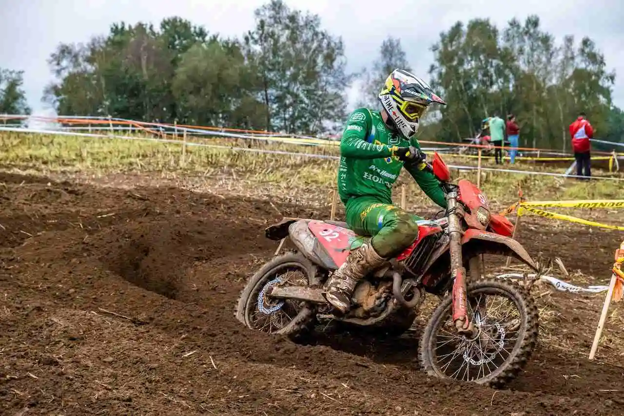 Terça-feira difícil para os brasileiros no Six Days Enduro da Espanha